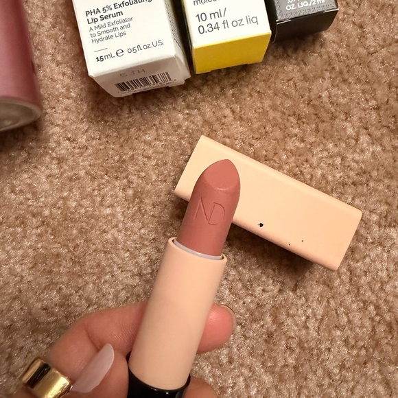 Makeup Bundle - Picture 8 of 11